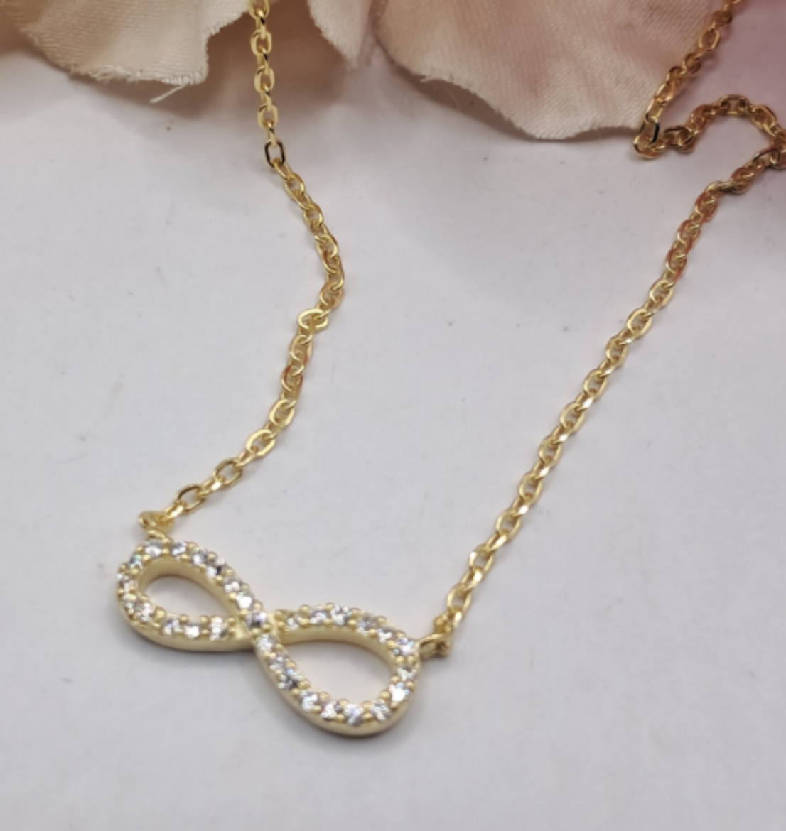 Imagem de Colar em Prata Dourada com Zirconias 